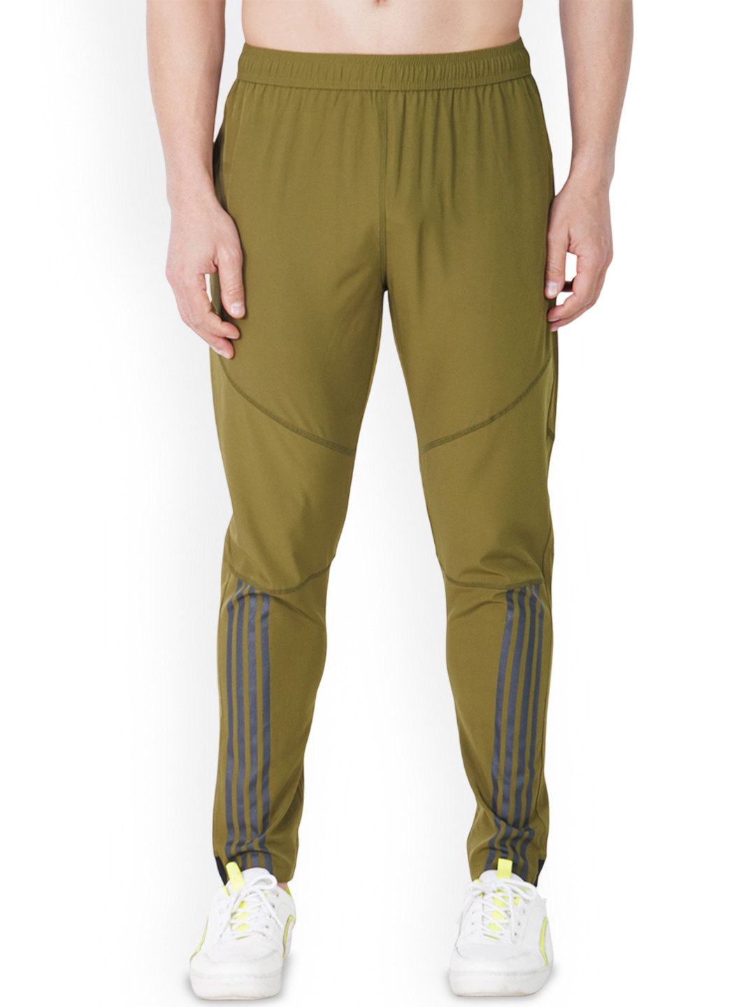 

GOTO Men Slim-Fit Mid-Rise Track Pant, Olive