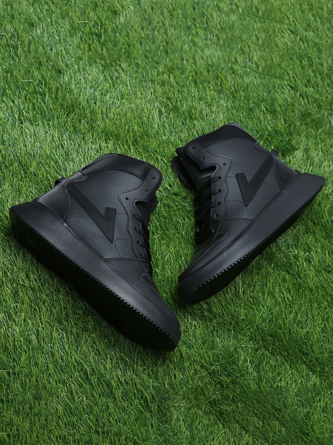

Field Care Moonlight Men Lace-Ups Sneakers, Black