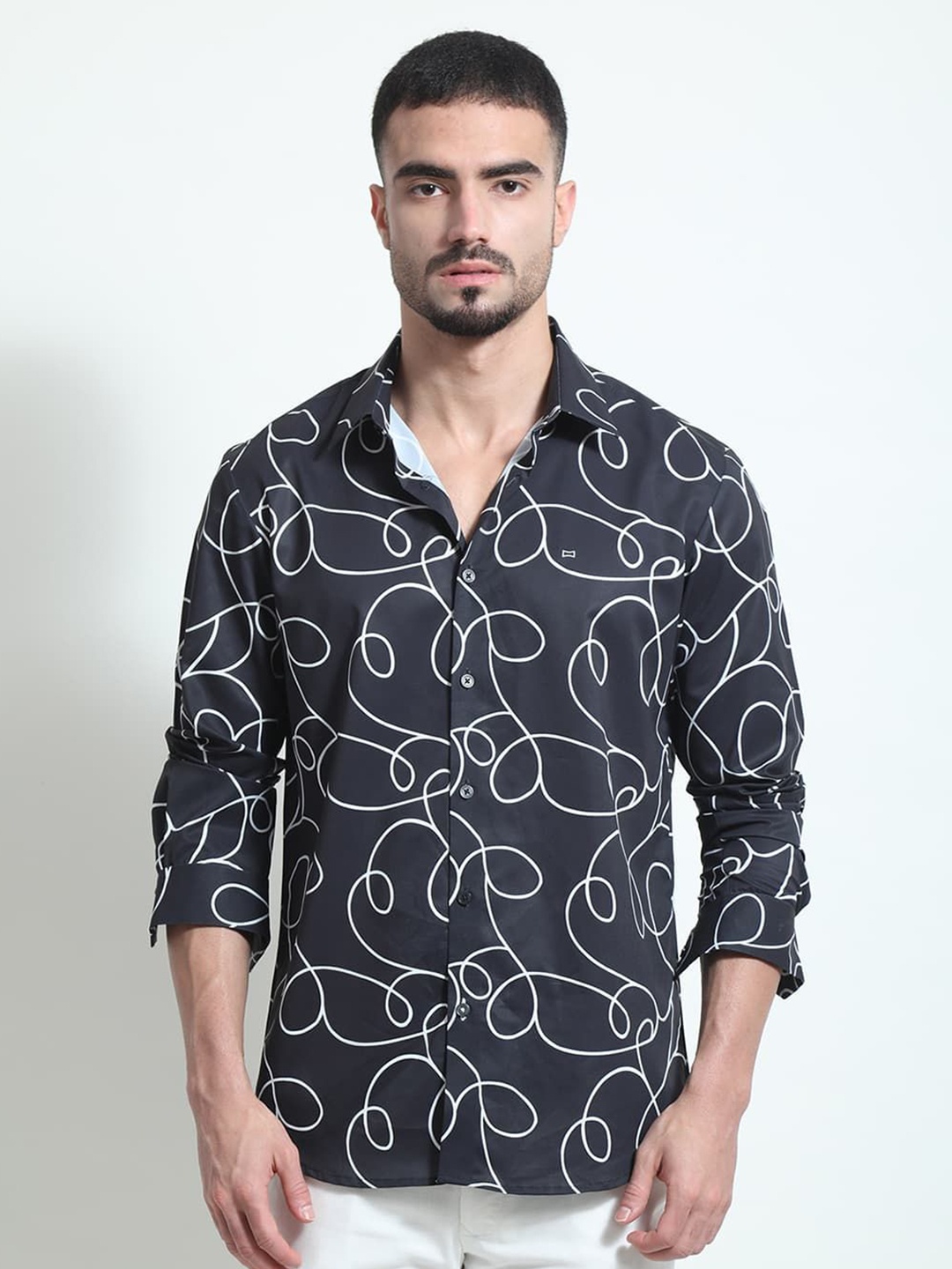 

Basics Men Slim Fit Cutaway Collar Abstract Printed Casual Shirt, Black