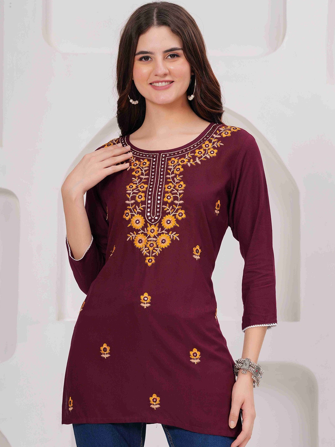 

ALEXEY JAY Floral Embroidered Round Neck Straight Kurti, Maroon