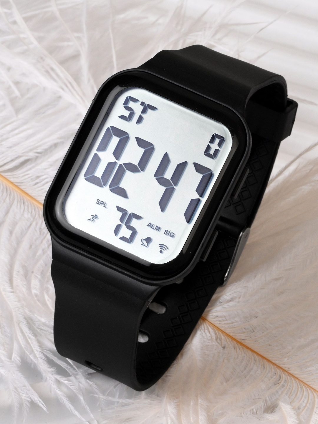 

SWADESI STUFF Unisex Dial & Straps Digital Automatic Watch SDS 157 BLACK 18