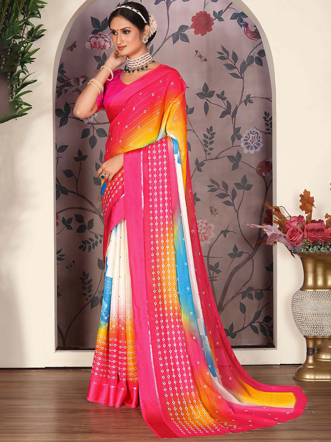 

Peachmode Abstract Printed Pure Chiffon Saree, Pink