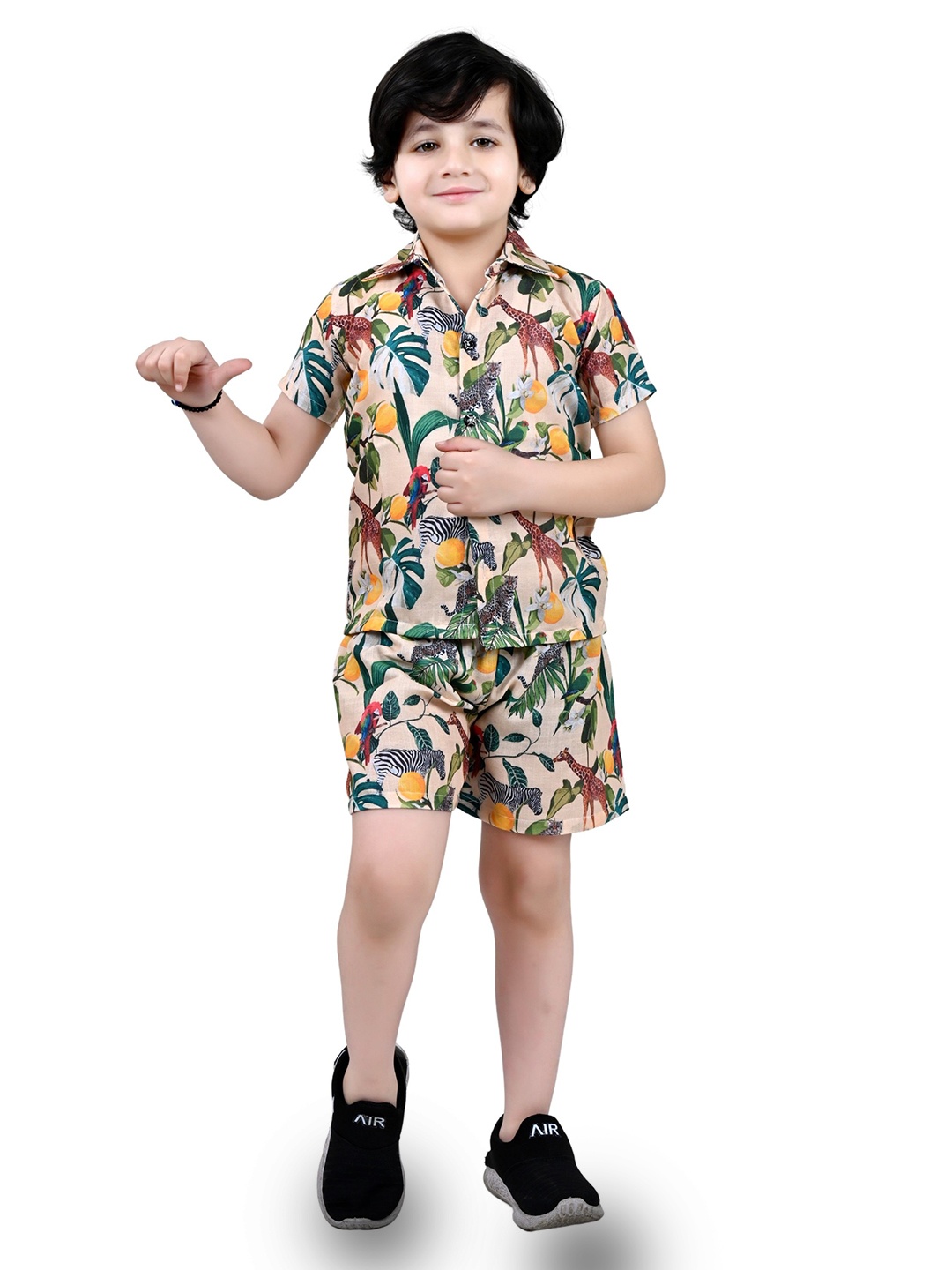 

Arshia Fashions Boys Printed Shirt Collar Shirt with Shorts, Green