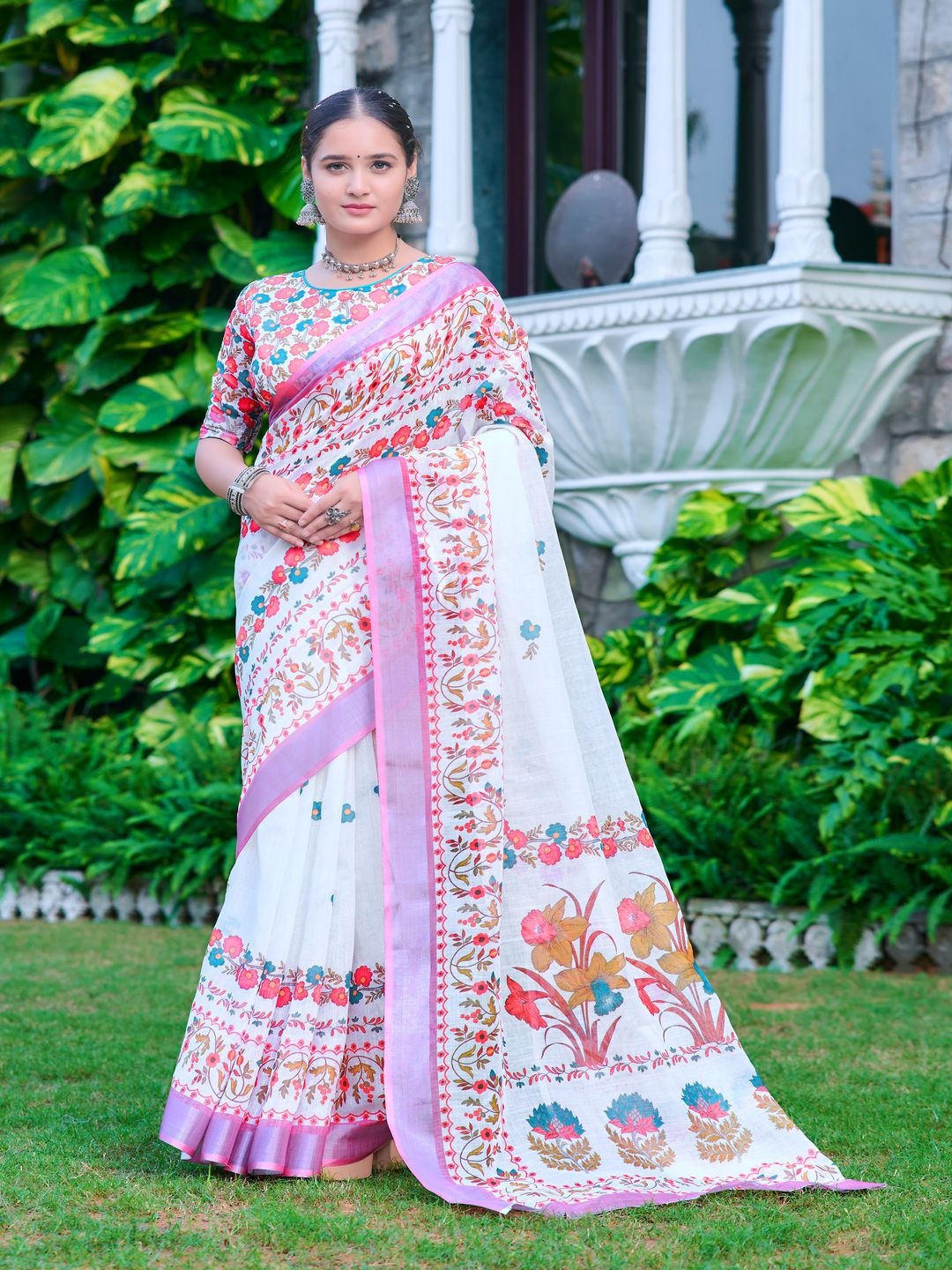 

TRENDING KART Floral Printed Zari Chanderi Saree, White