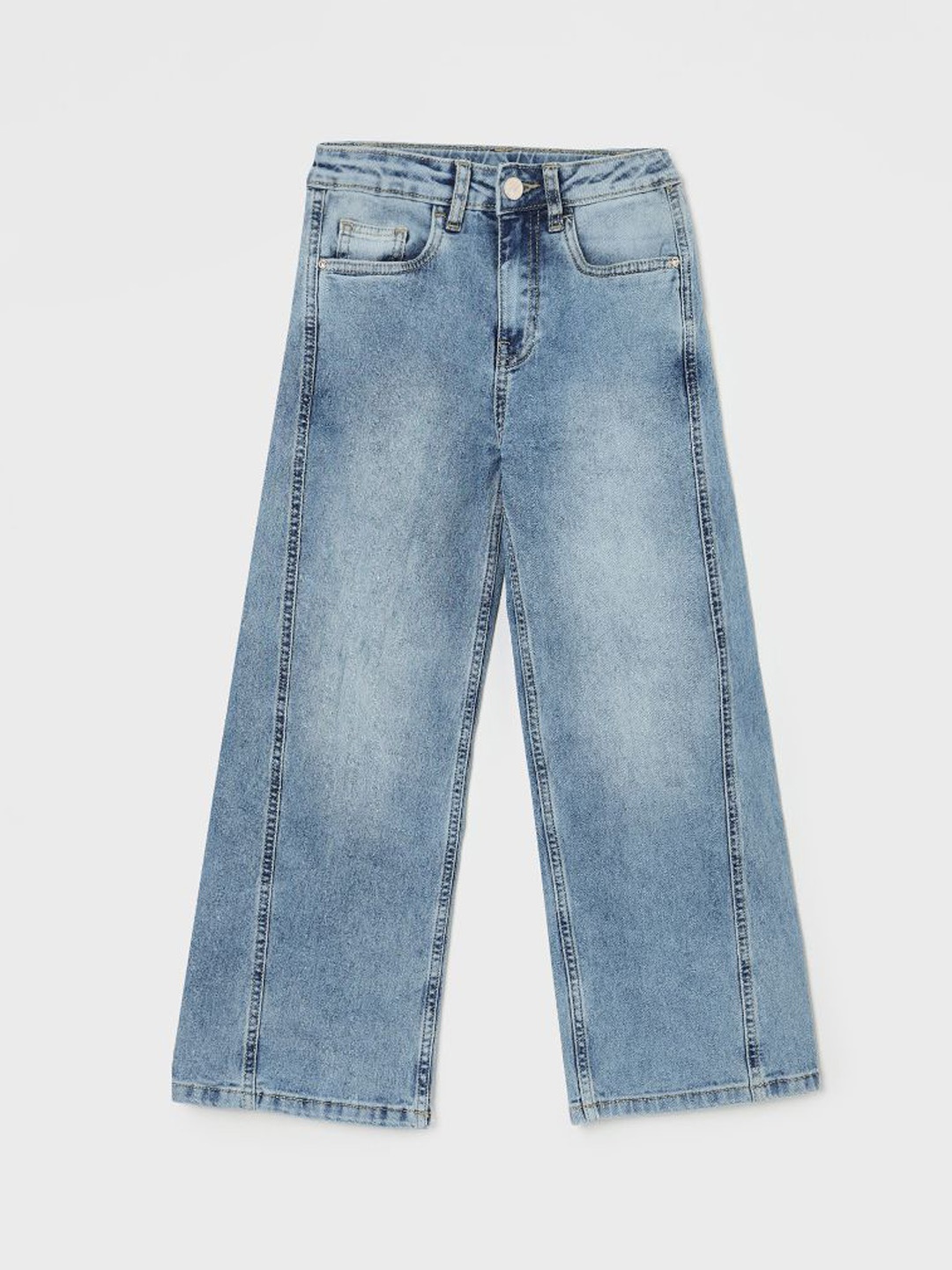 

Fame Forever by Lifestyle Girls Mildly Distressed Heavy Fade Jeans, Blue
