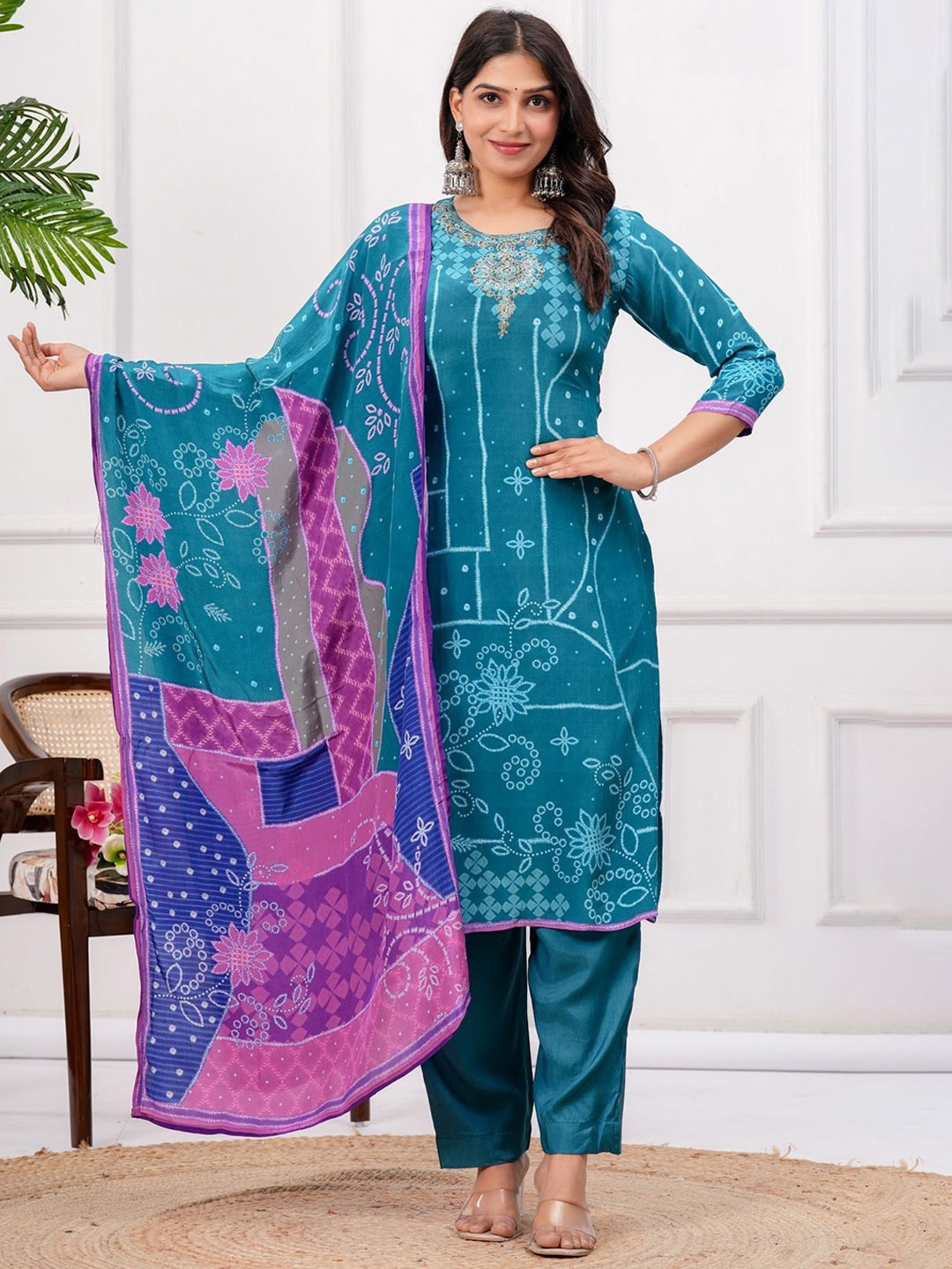 

Kanahari Floral Printed Straight Pure Silk Kurta With Trousers And Dupatta, Blue