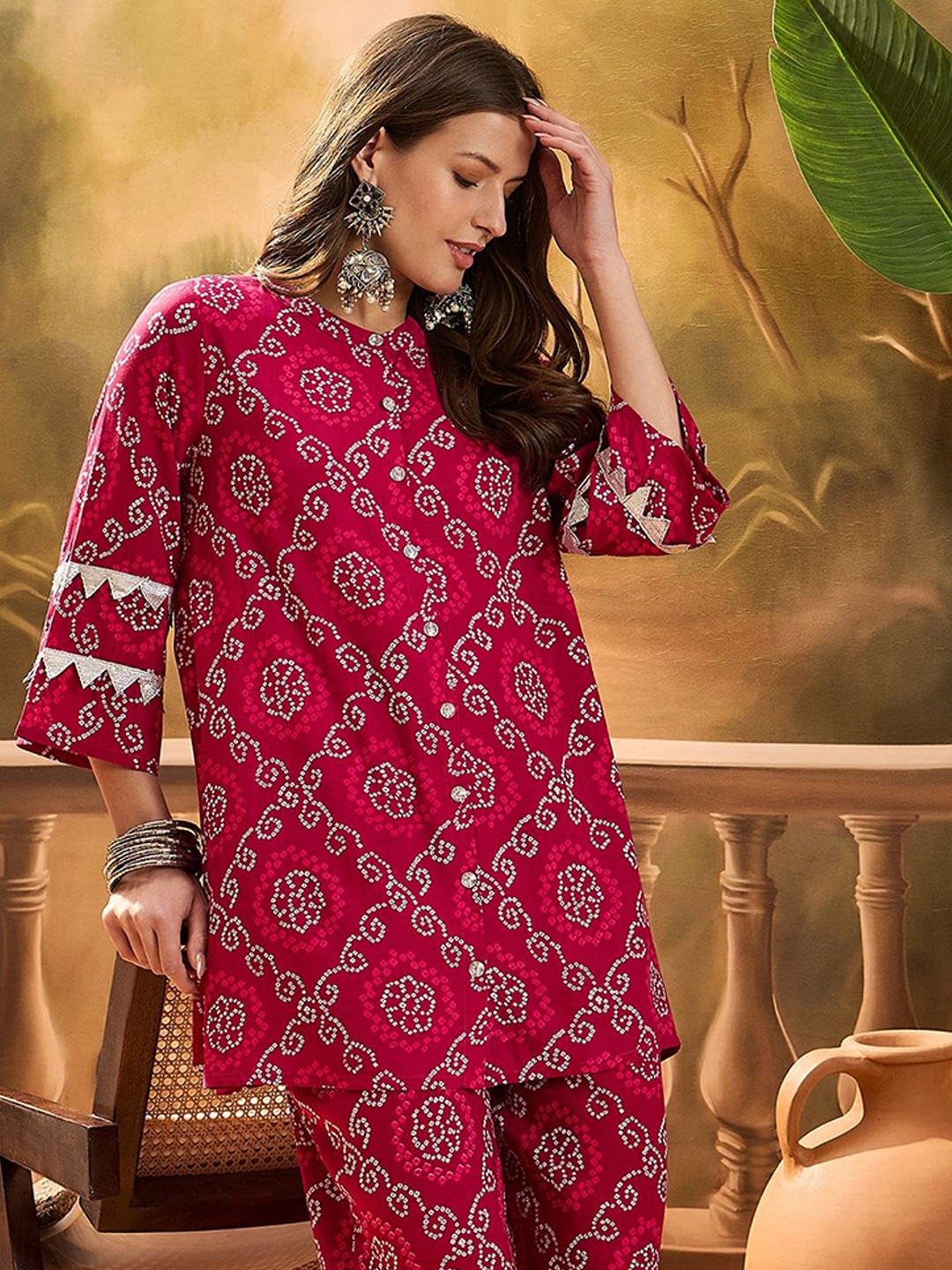 

Sangria Ethnic Motifs Printed Mandarin Collar Tunic With Trousers, Red