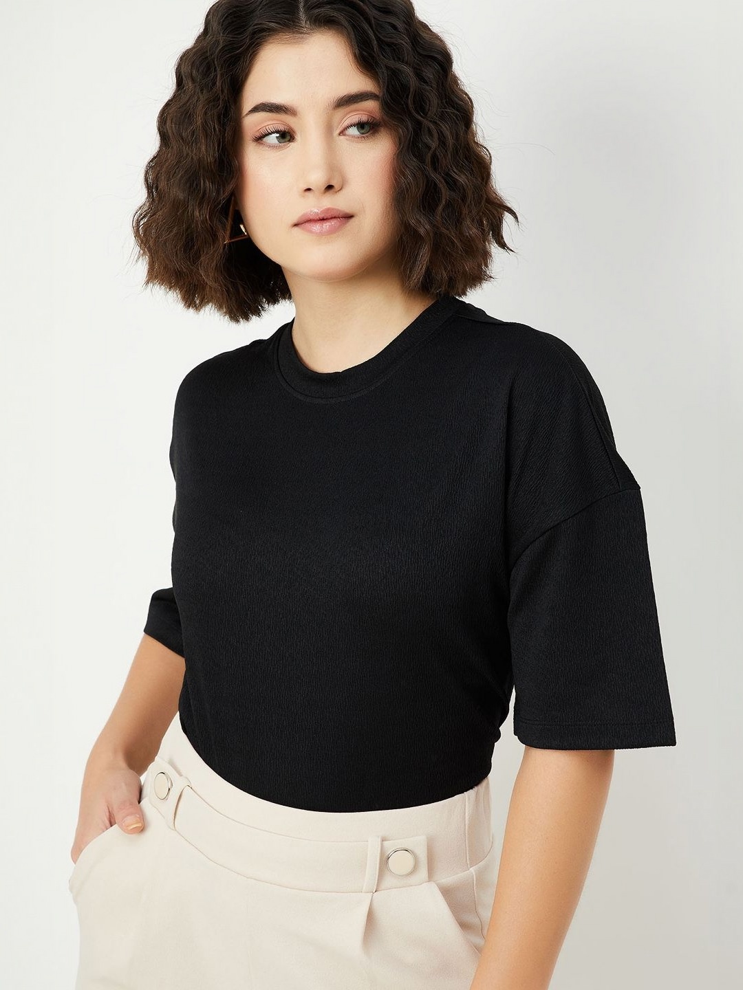 

max Women Colourblocked Pockets T-shirt, Black
