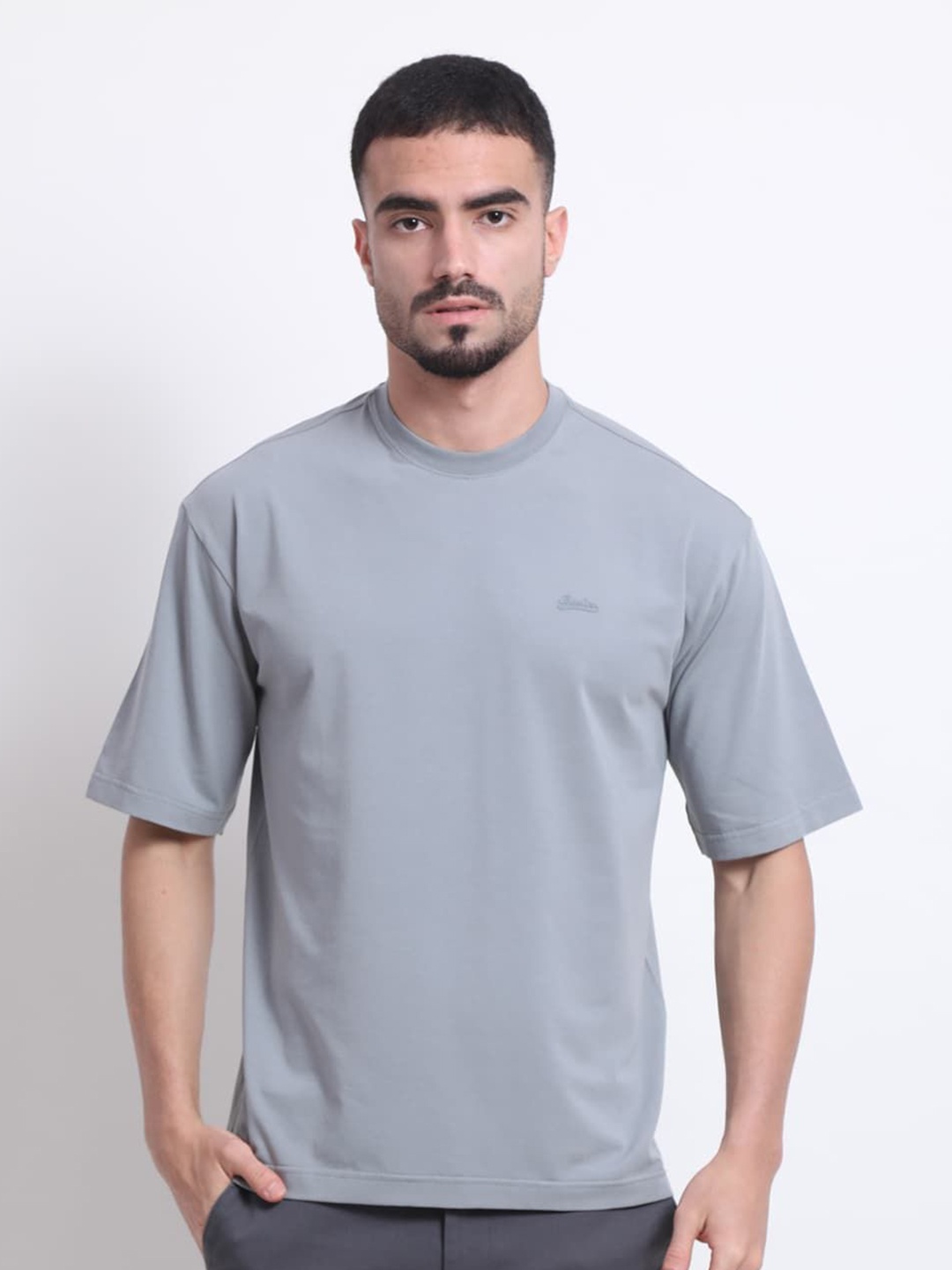 

Basics Men T-shirt, Grey