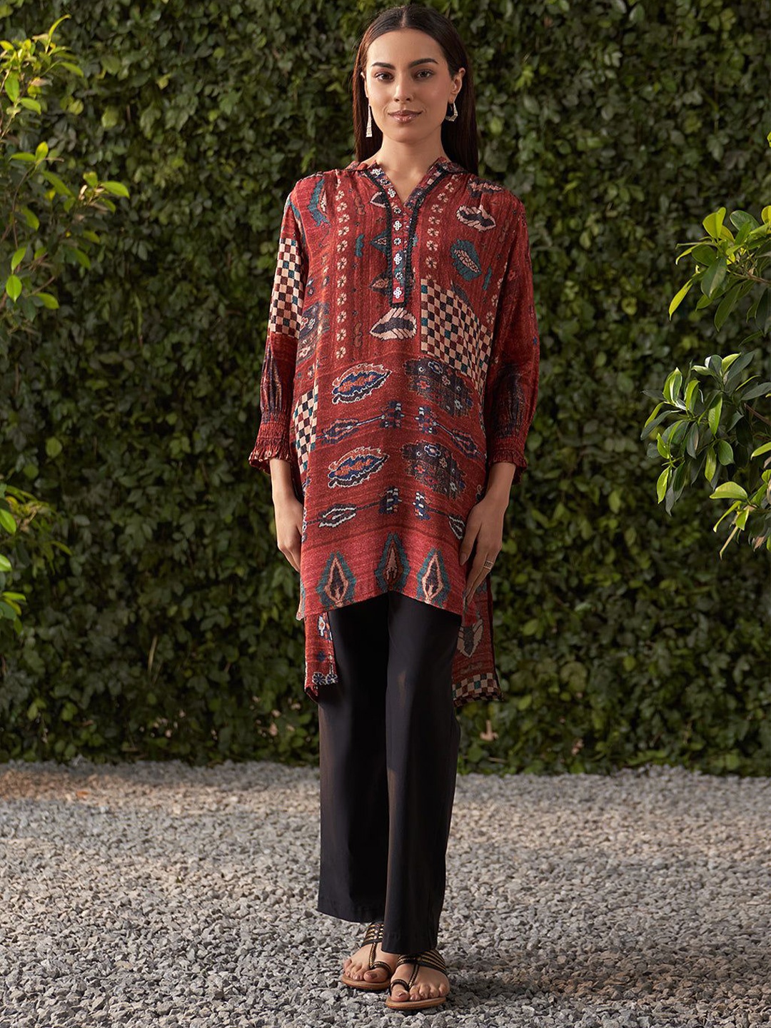 

Lakshita Mandarin Collar Printed Tunic, Red