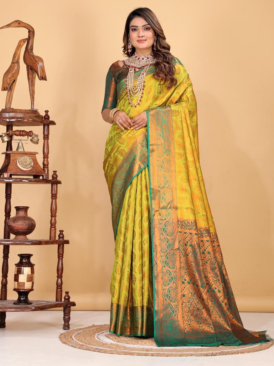 

AKSH FASHION Woven Design Zari Banarasi Saree, Yellow