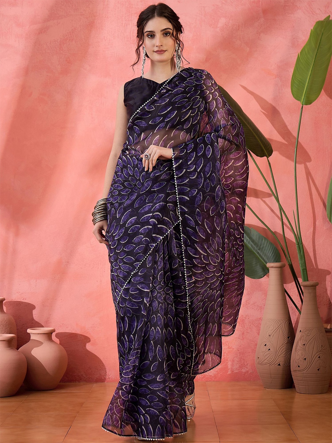 

Sangria Printed With Gotta Patti Embellished Saree, Black