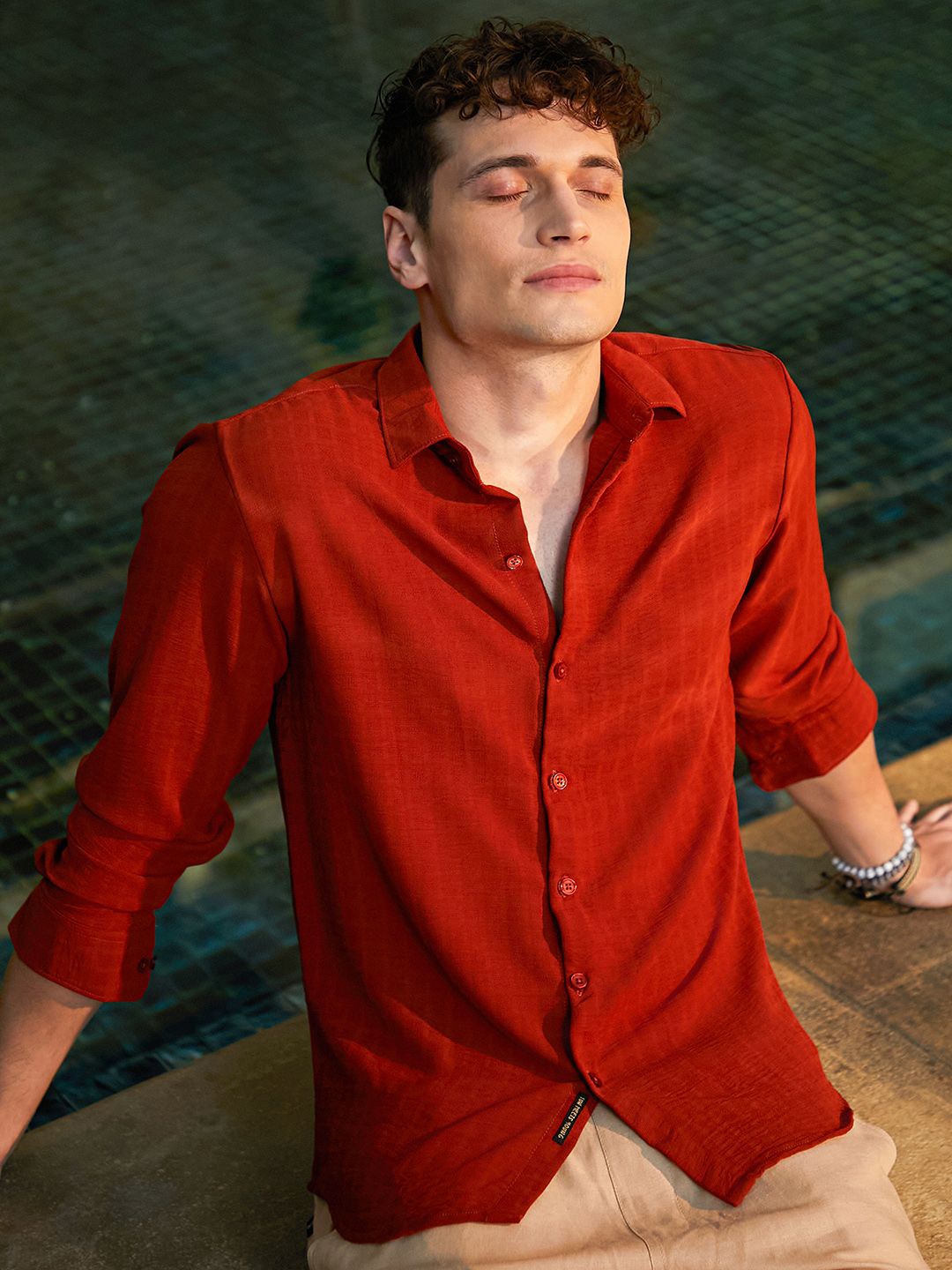 

Campus Sutra Men Classic Regular Fit Spread Collar Textured Casual Shirt, Orange