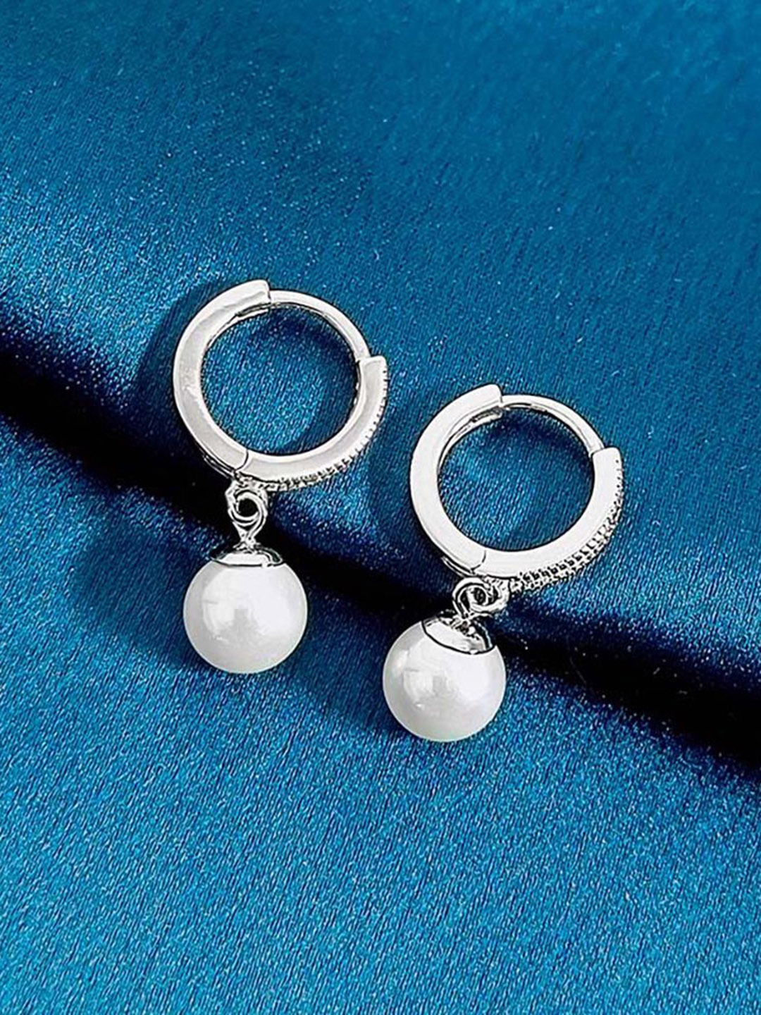 

INARI SHINES 925 Sterling Silver Rhodium-Plated Stones Studded Circular Drop Earrings