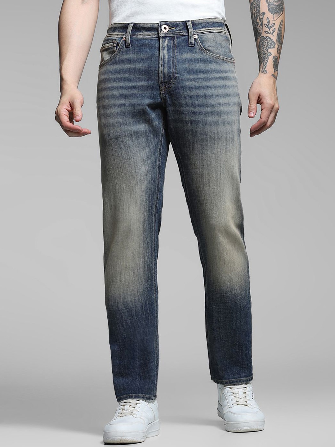

Jack & Jones Men Slim Fit Low-Rise Heavy Fade Clean Look Stretchable Jeans, Blue