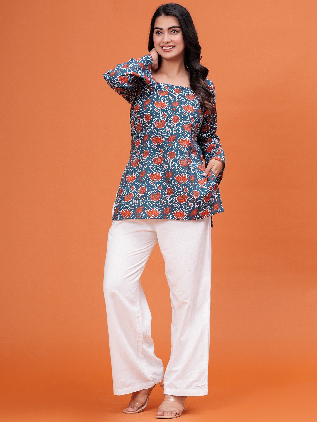 

UT Venero Printed Cotton Top With Trousers Co-Ords, Grey