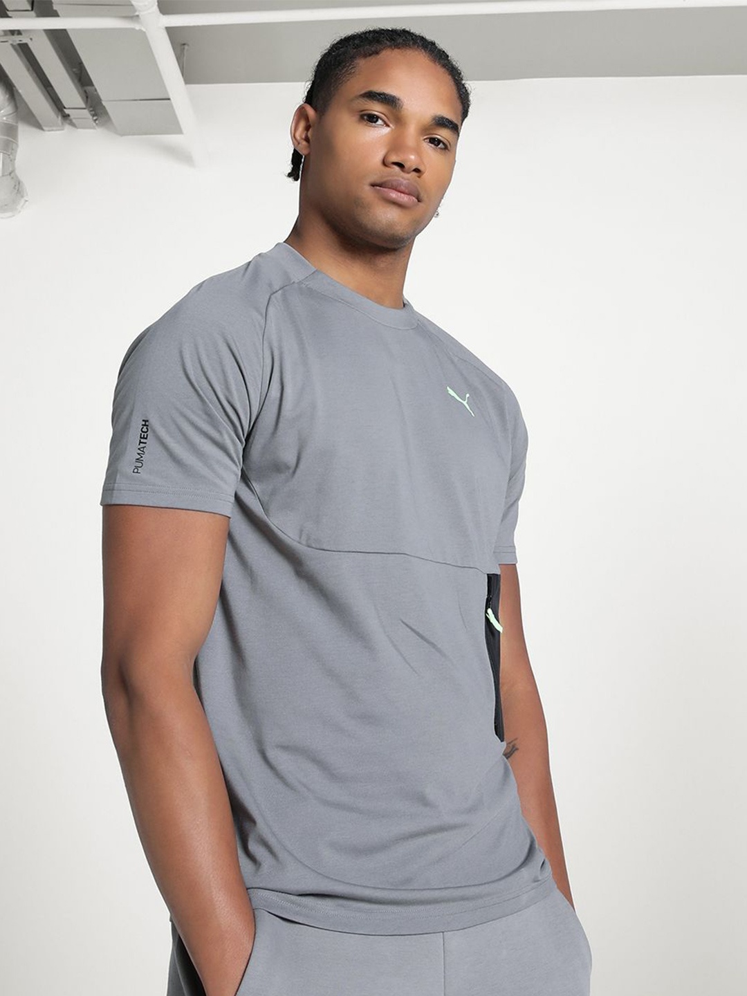 

Puma TECH Men DryCELL Pocket Sports T-Shirt, Grey