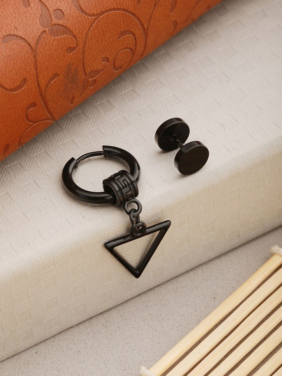 

KRENOZ Classic Drop Earrings, Black