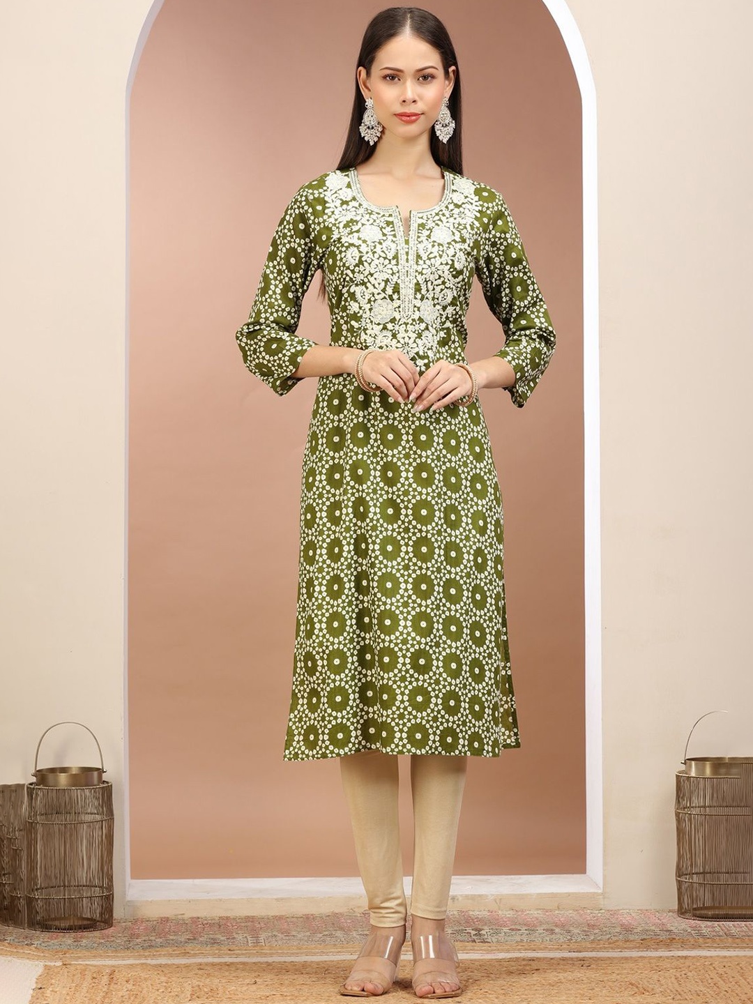 

COTTON CULTURE Notch Printed Round Neck Pure Cotton Straight Kurta, Green