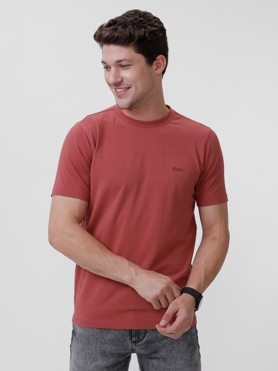 

Basics Men Solid Round Neck Cotton Slim Fit Regular Fit T-shirt, Pink