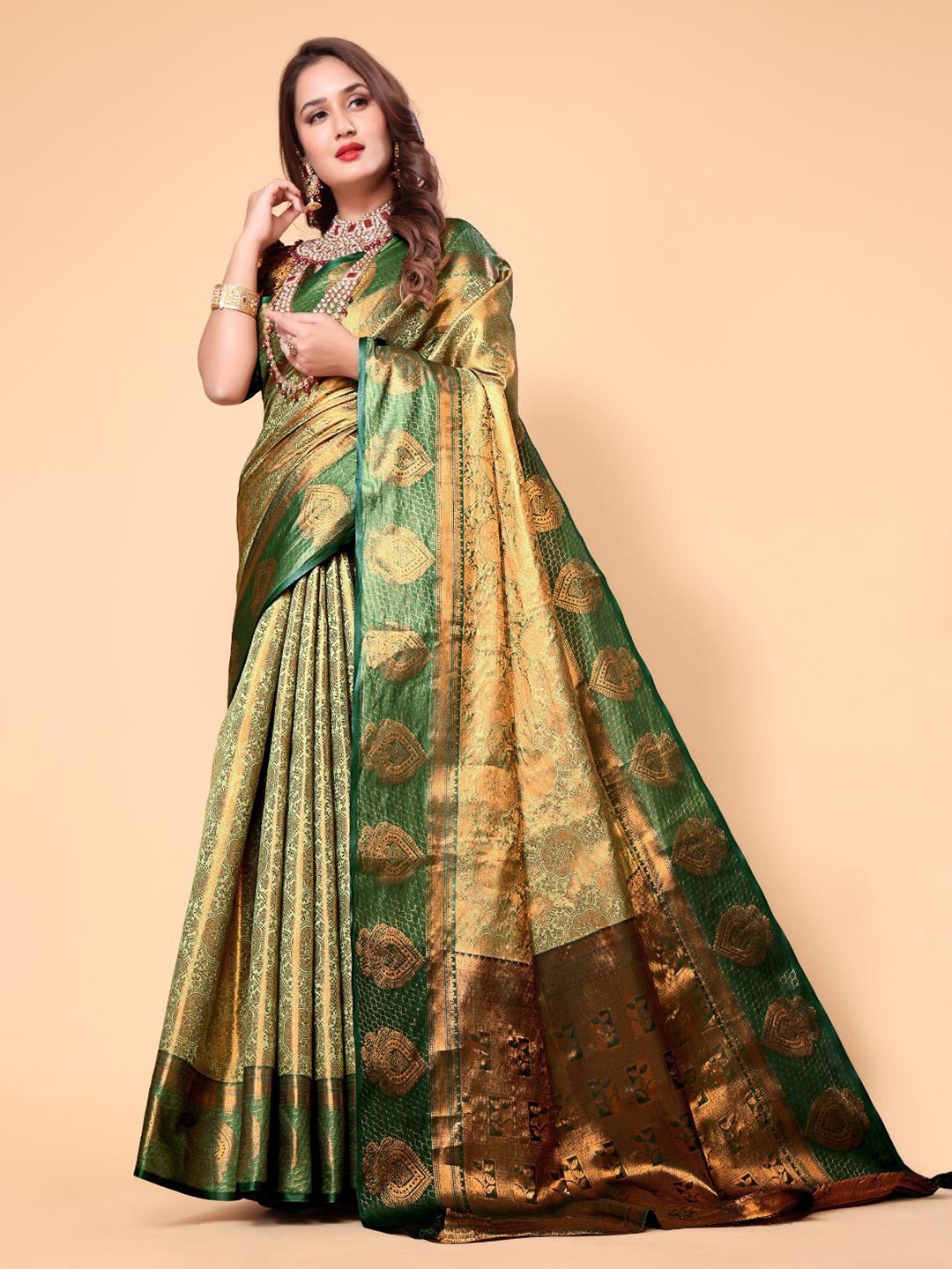 

jayant creation Woven Design Zari Banarasi Saree, Green