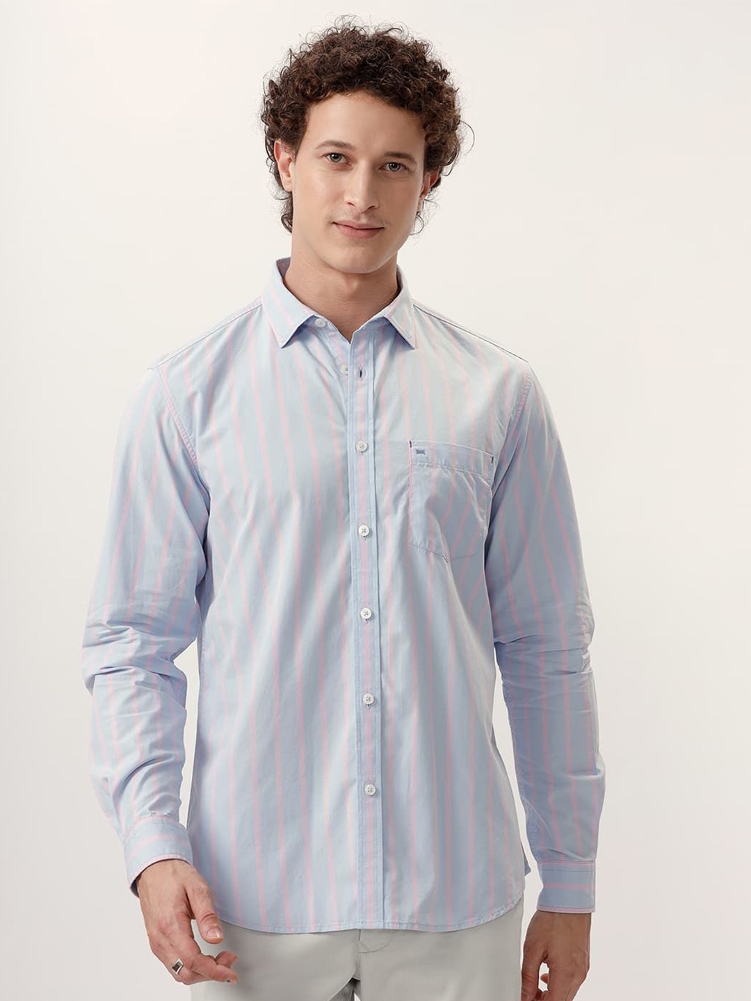 

Basics Men Slim Fit Spread Collar Vertical Striped Cotton Casual Shirt, Blue