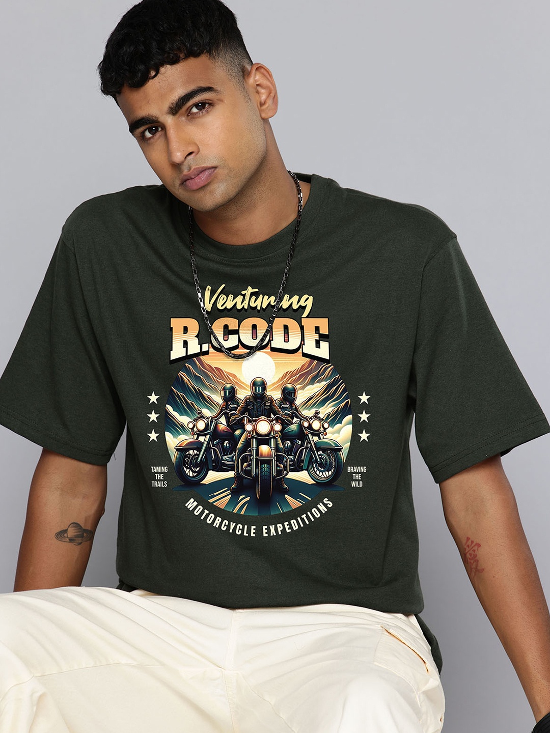 

R.Code by The Roadster Lifestyle Co. Men Graphic Printed Cotton Relaxed Fit T-shirt, Olive