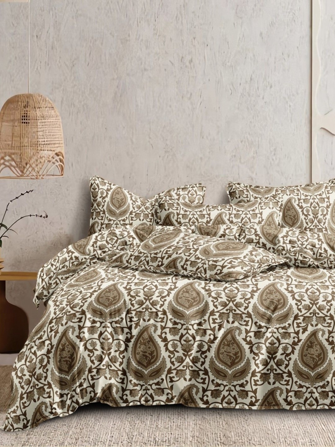 

Aura Brown & White Floral 180 TC King Bedsheet with 2 Pillow Covers