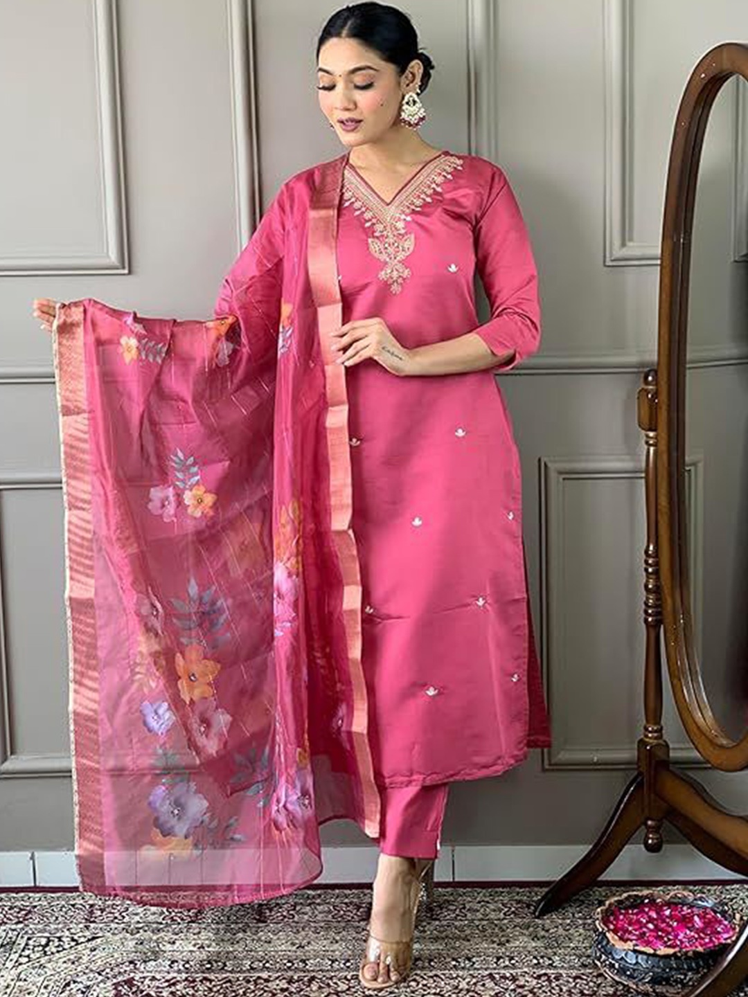 

BAESD Floral Embroidered V-Neck Sequinned Straight Kurta With Trousers & Dupatta, Pink