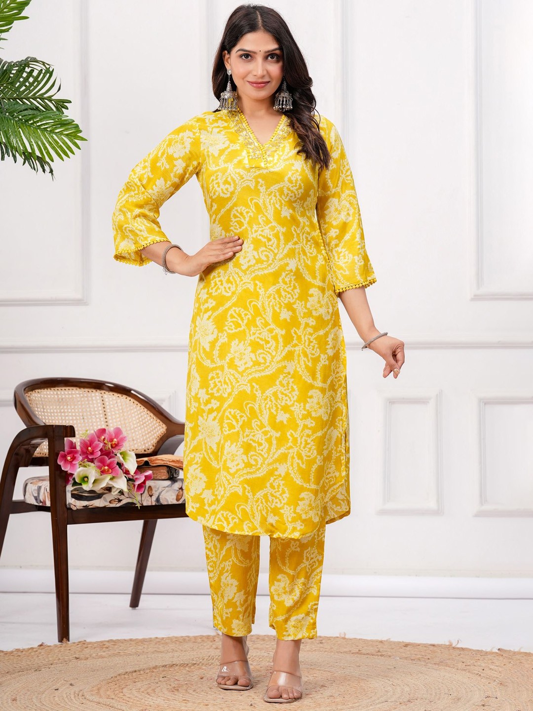 

EtnicaWear Floral Printed V Neck Pure Silk Straight Kurta With Trousers, Yellow