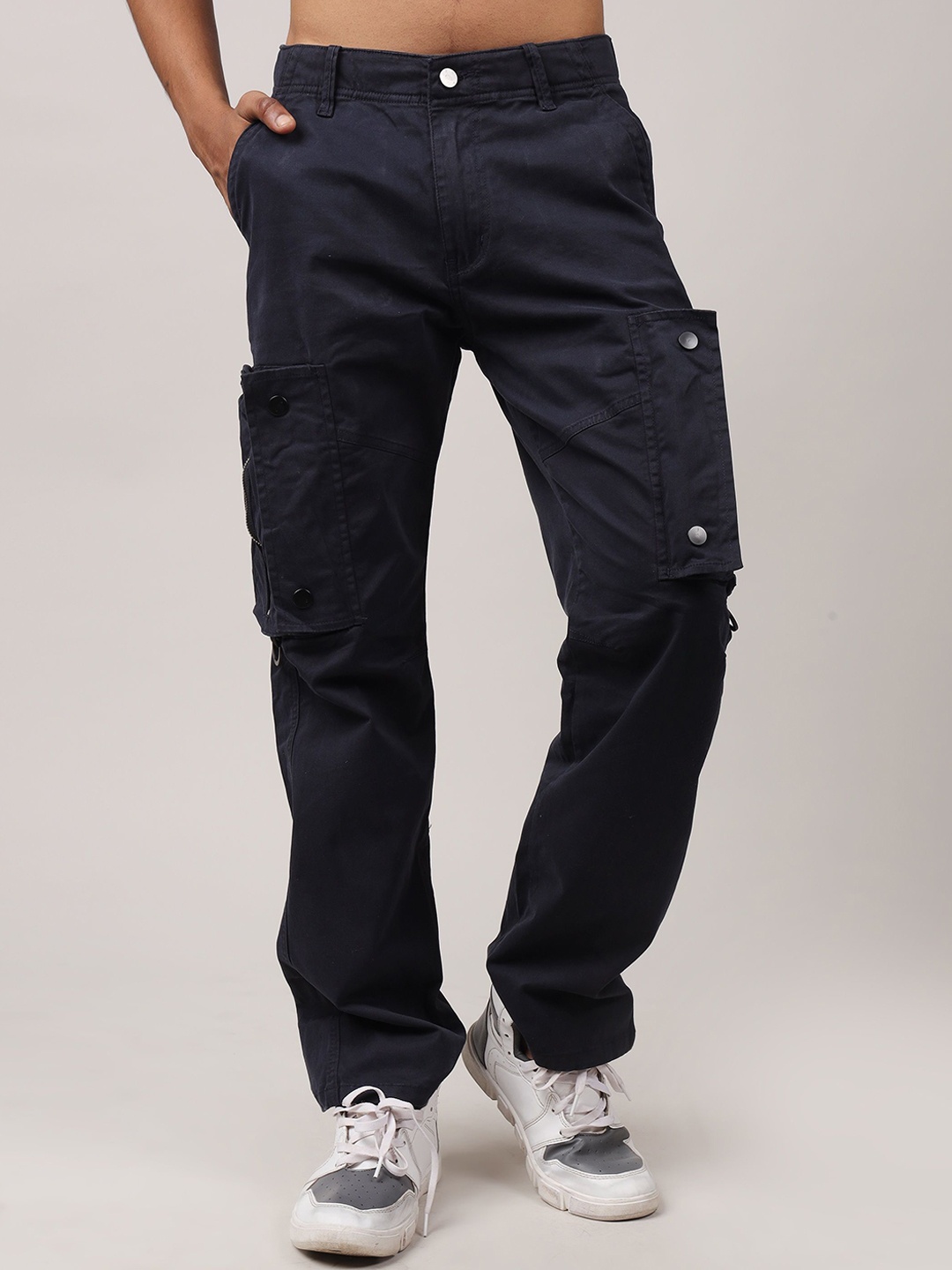 

MMXXII Men Relaxed Straight Leg Cotton Cargo Trousers, Navy blue