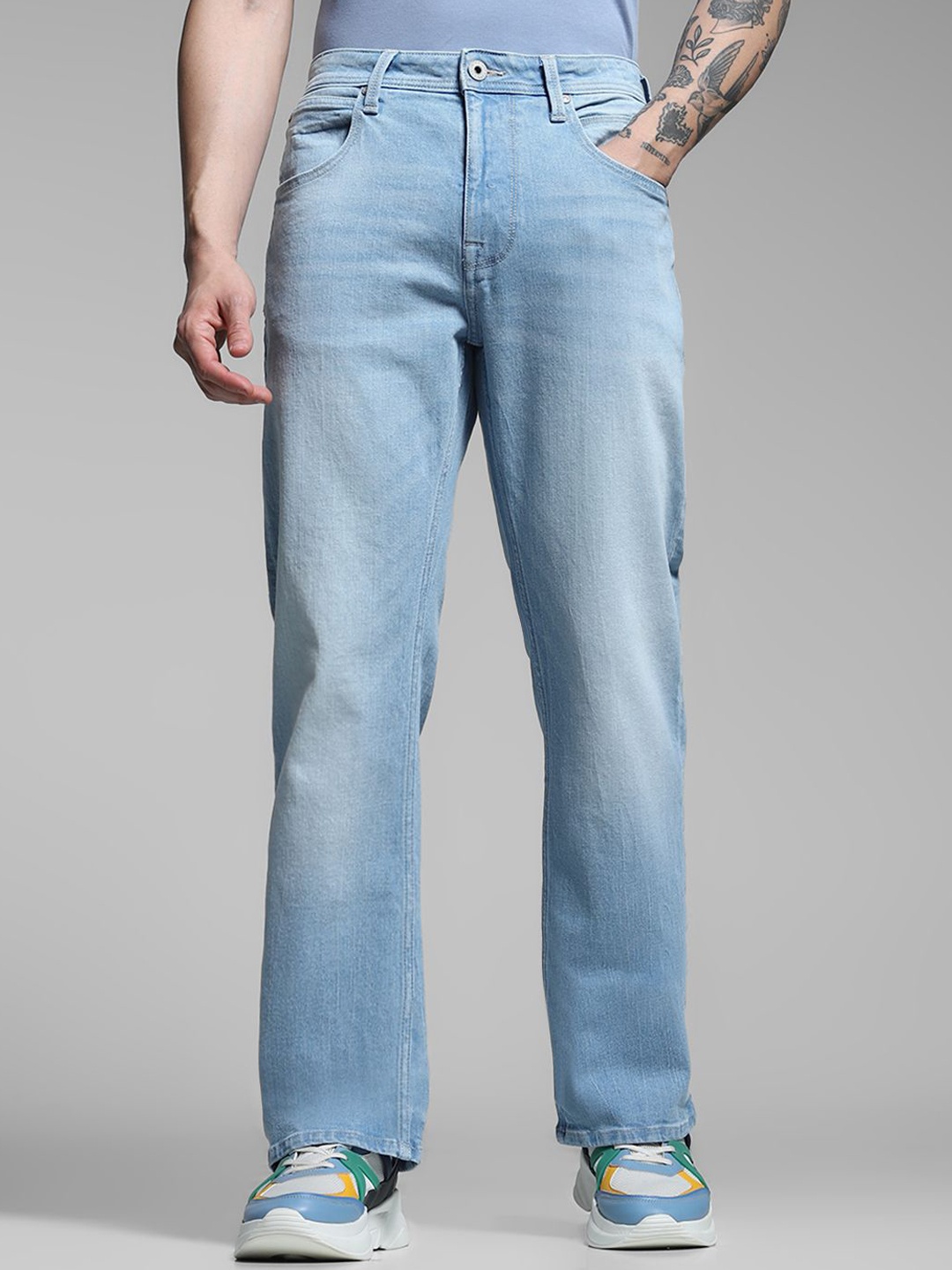 

Jack & Jones Men Wide Leg High-Rise Clean Look Light Fade Jeans, Blue