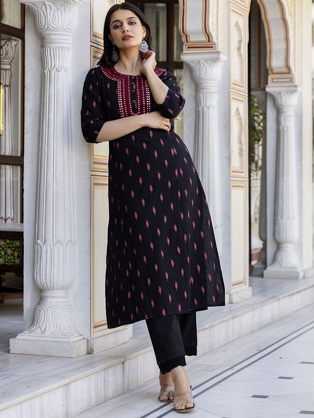 

Pistaa Geometric Printed Mirror Work Round Neck Cotton Straight Kurta with Palazzos, Black