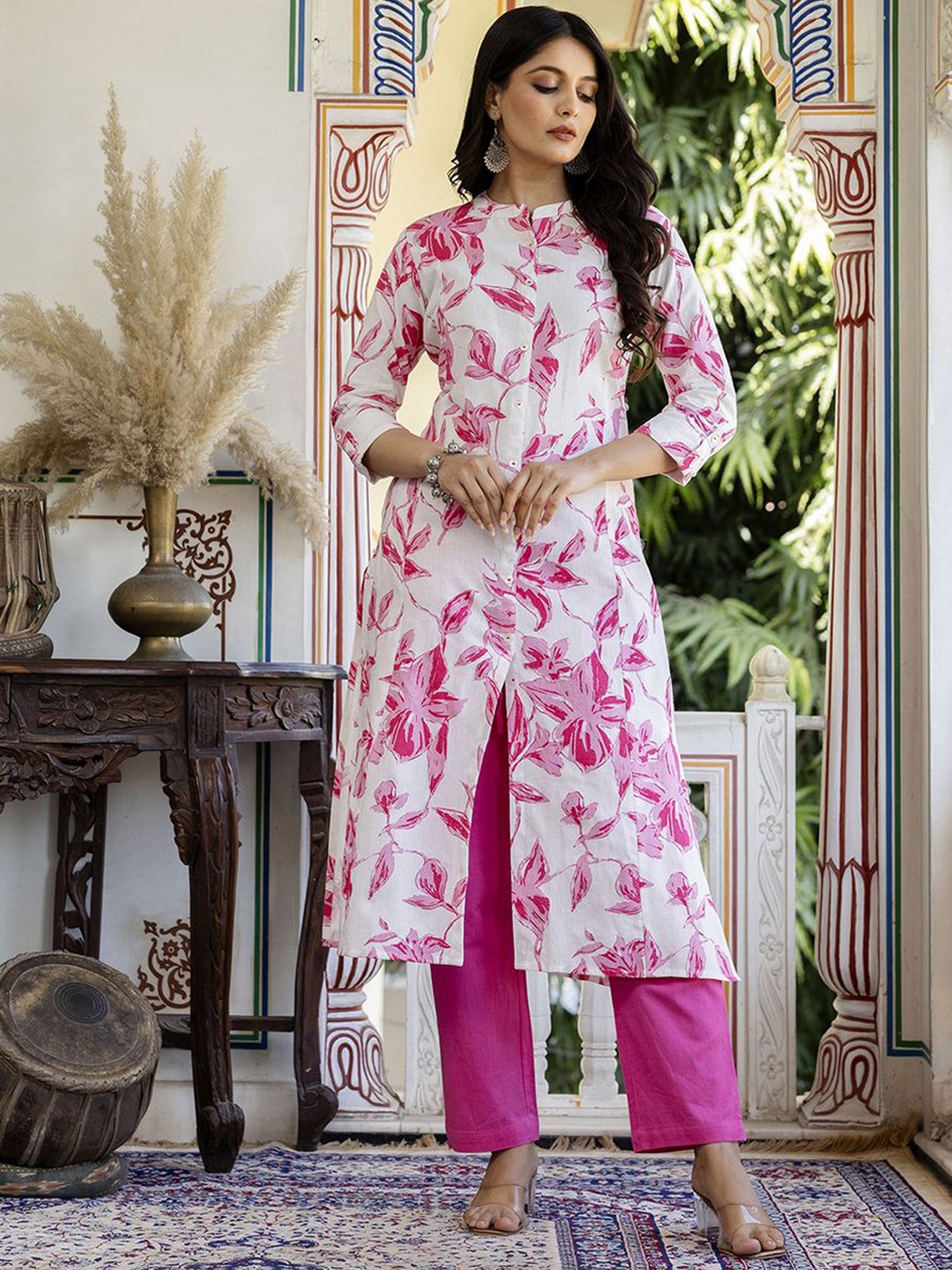

Pistaa Floral Printed Mandarin Collar Pure Cotton Kurta With Trousers, Pink