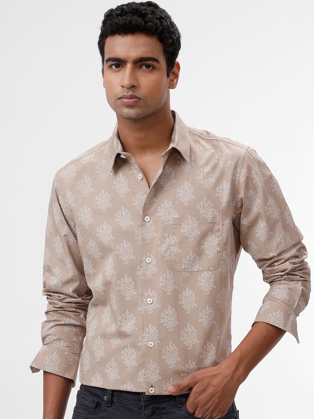 

Basics Men Slim Fit Spread Collar Floral Printed Cotton Casual Shirt, Brown