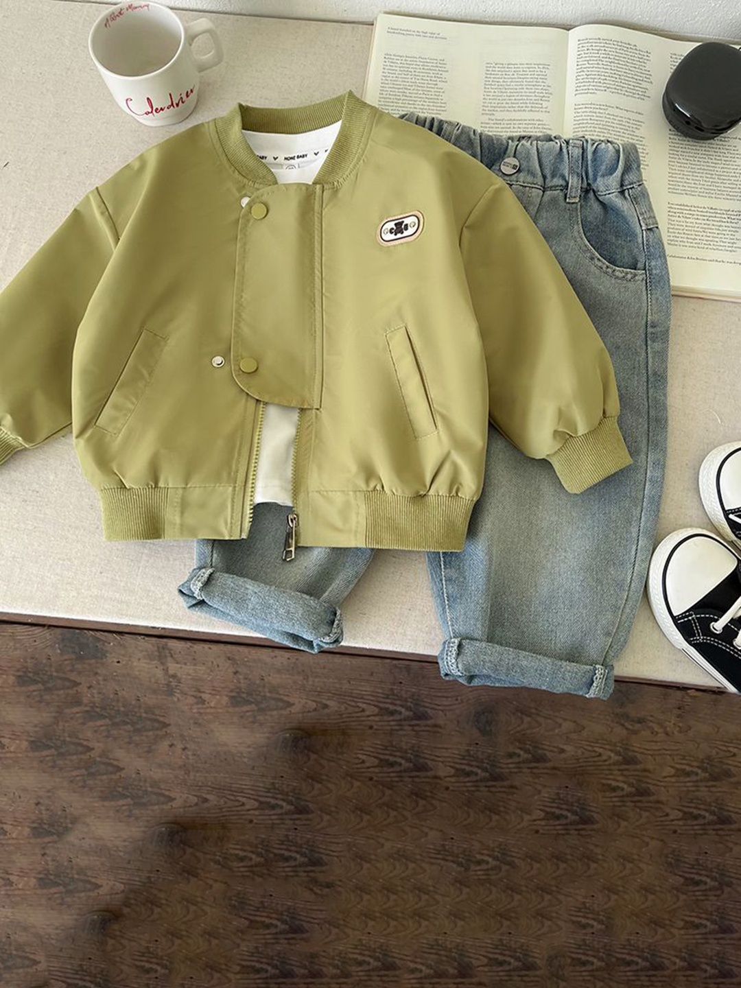 

StyleCast x Revolte Boys Stand Collar Solid Casual Lightweight Bomber Jacket, Green