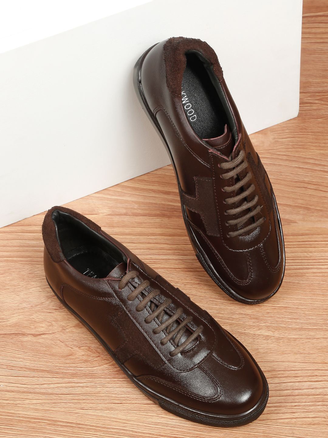 

Teakwood Leathers Men Leather Sneakers, Brown
