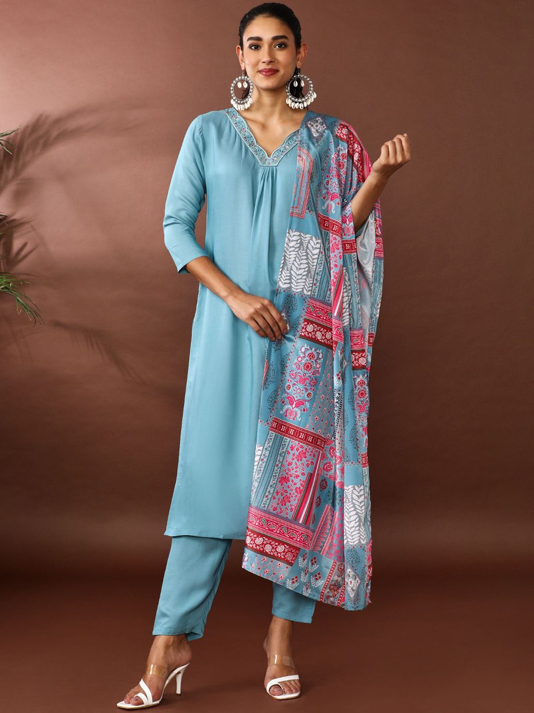 

Jaipur Kurti Embroidered Straight Kurta With Trouser And Dupatta, Blue
