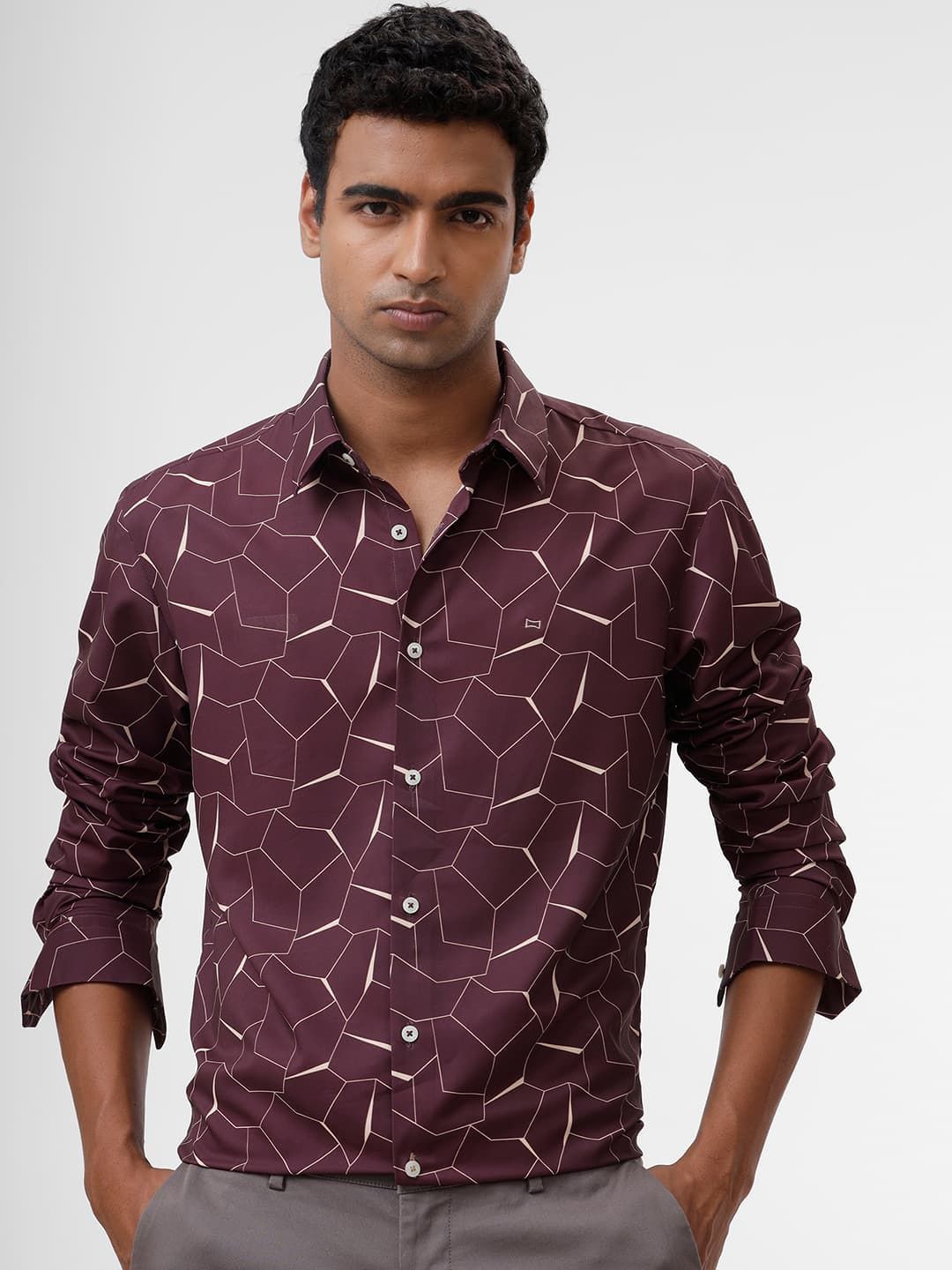 

Basics Men Slim Fit Spread Collar Abstract Printed Casual Shirt, Red