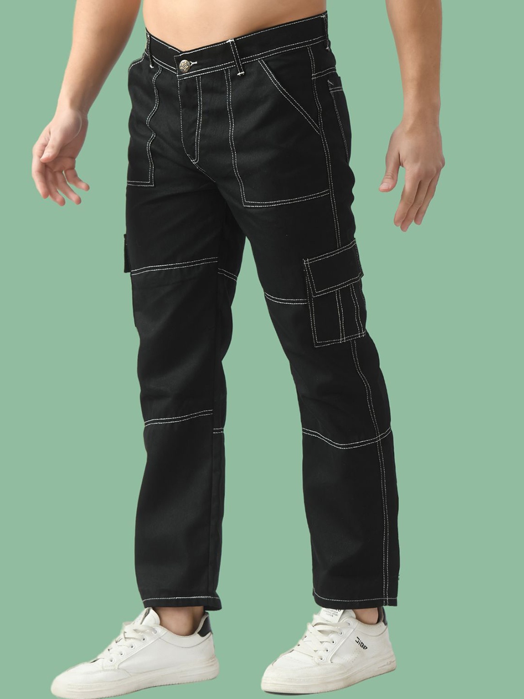 

LINARIA Men Classic Straight Fit Highly Distressed Jeans, Black