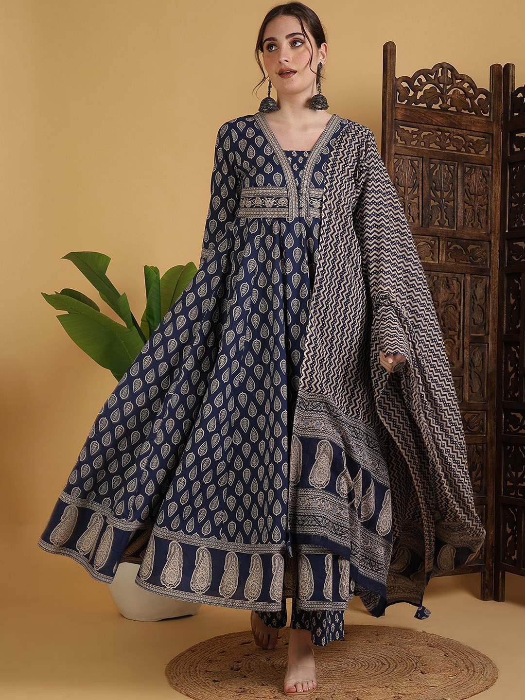 

GULMOHAR JAIPUR Ethnic Motifs Printed Pure Cotton Kurta With Trousers & Dupatta, Blue