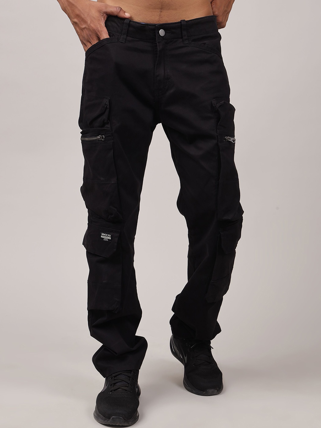 

MMXXII Men Relaxed Straight Leg Straight Fit Cotton Cargos, Black