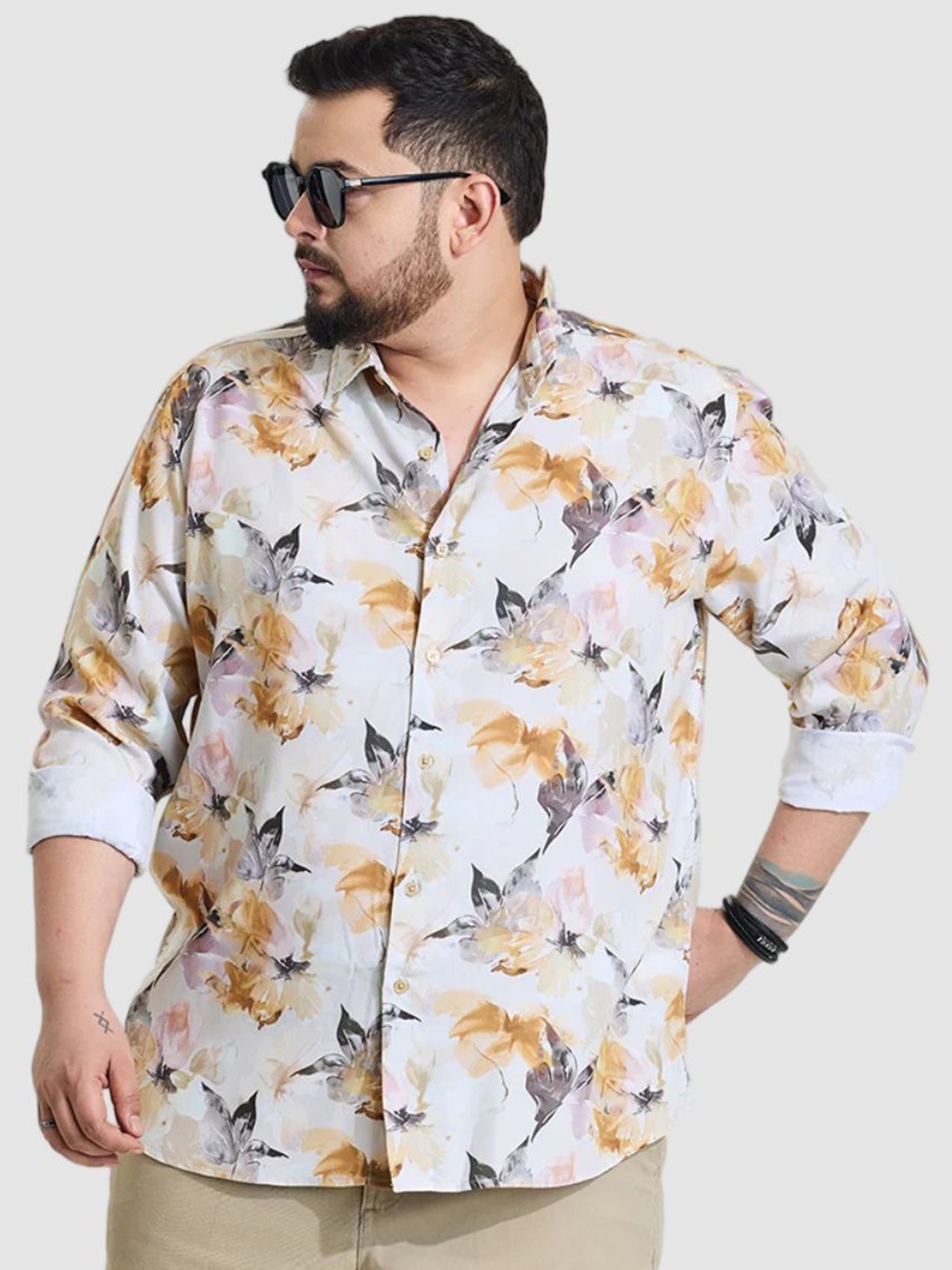 

Snitch Men Plus Size Classic Regular Fit Spread Collar Floral Printed Casual Shirt, Cream