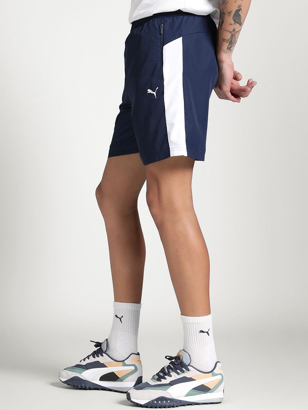 

PUMA Men Essentials Zippered Woven Regular Fit Mid-Rise Outdoor Shorts, Blue