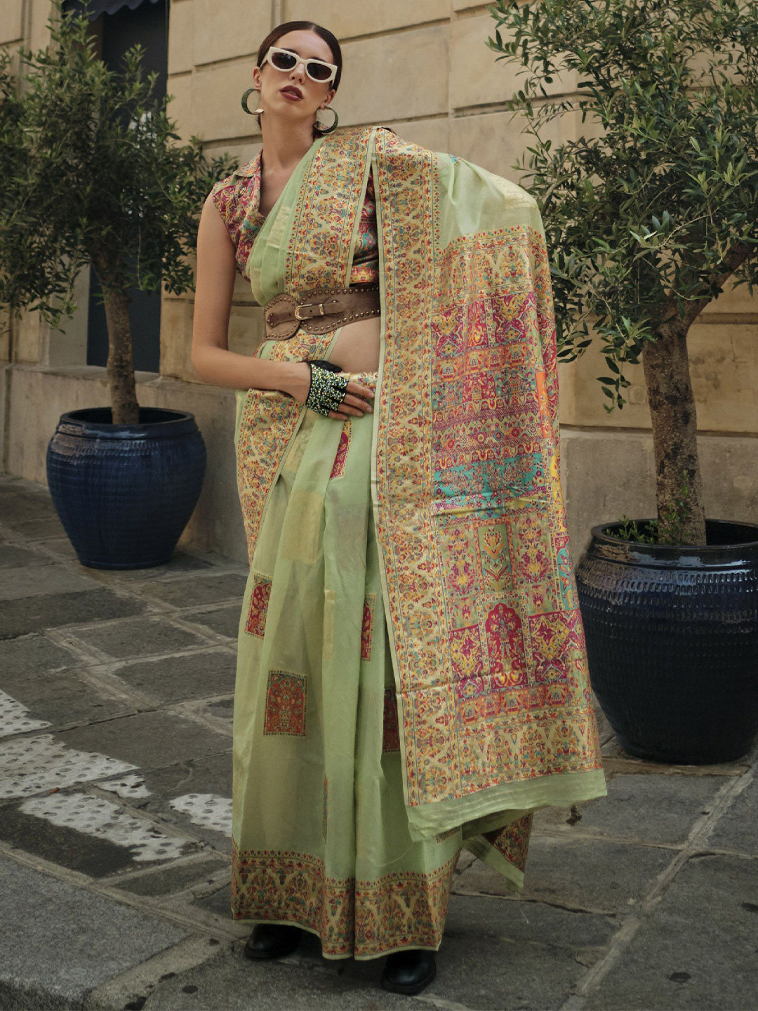 

KIMISHA Woven Design Zari Saree, Sea green