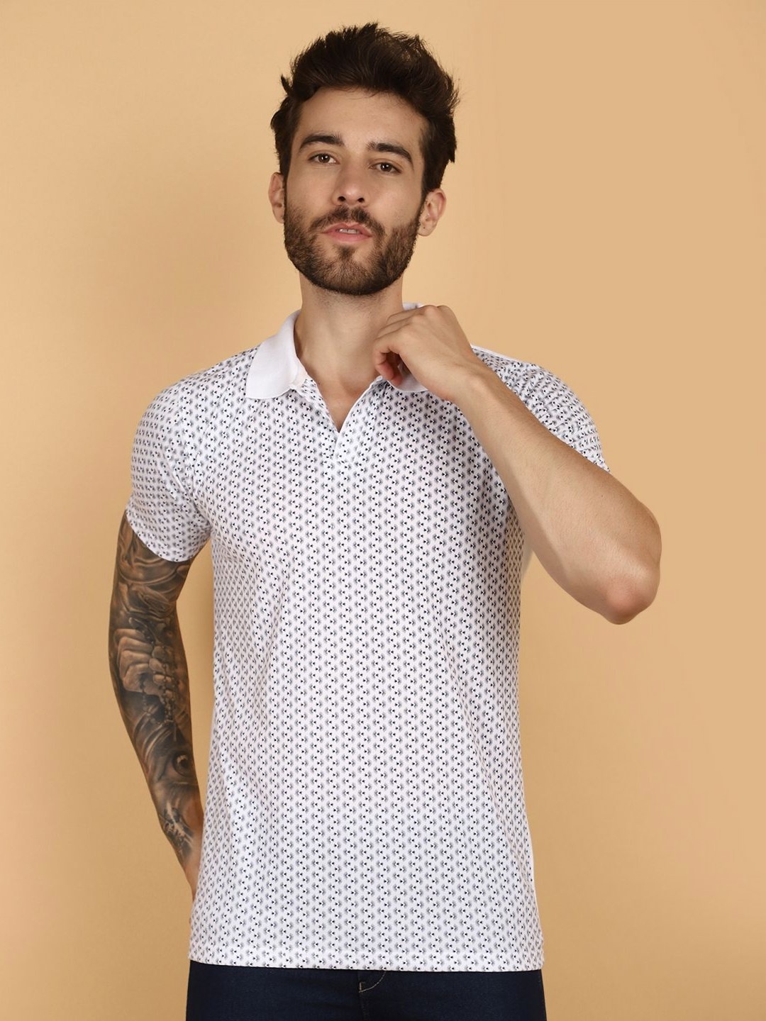

V-Mart Men Printed Polo Collar Pockets Slim Fit T-shirt, White