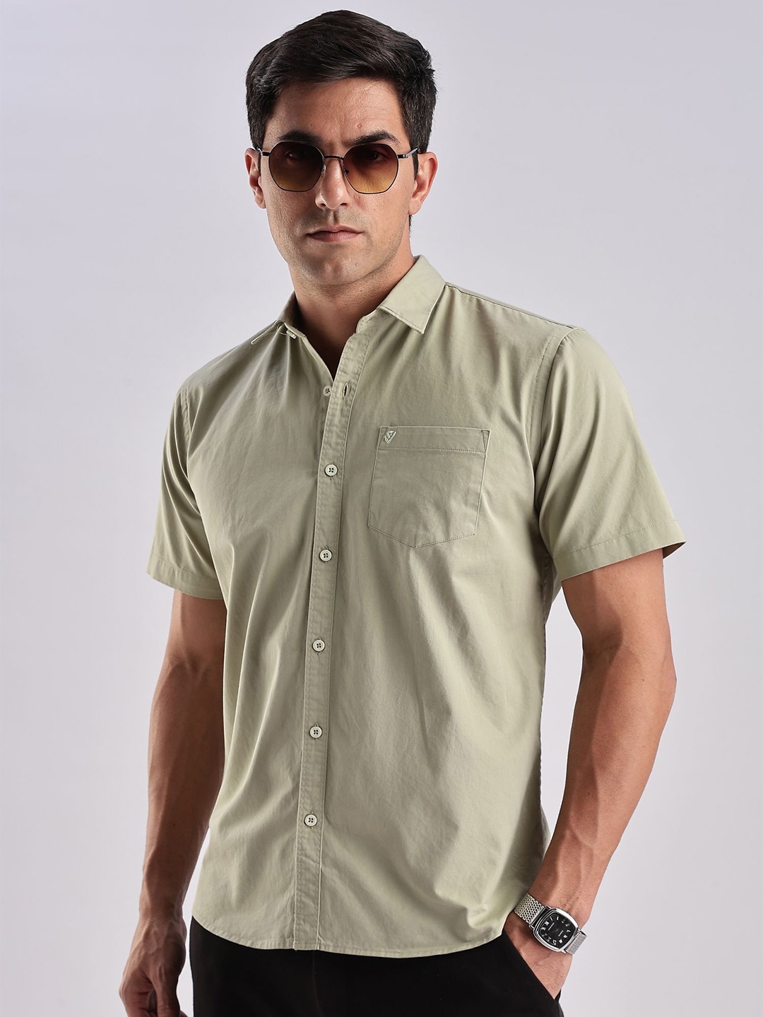 

BS BLUE SQUAD Men India Slim Fit Solid Spread Collar Cotton Casual Shirt, Olive