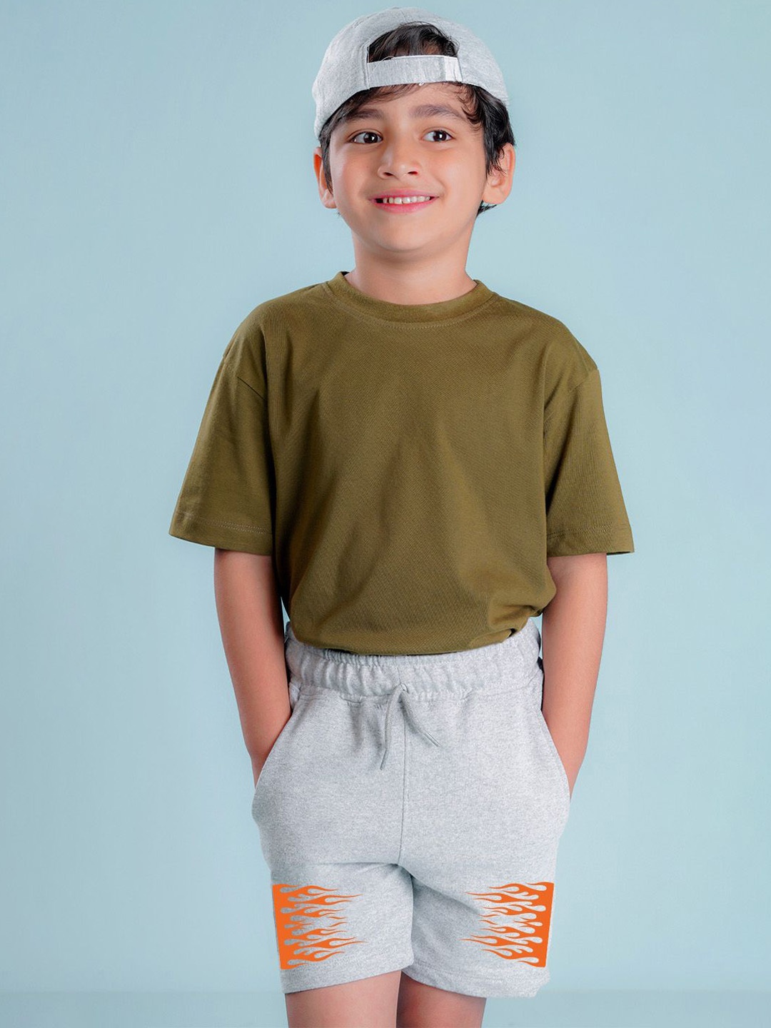 

NUSYL Boys Printed Regular Fit Mid-Rise Shorts, Grey