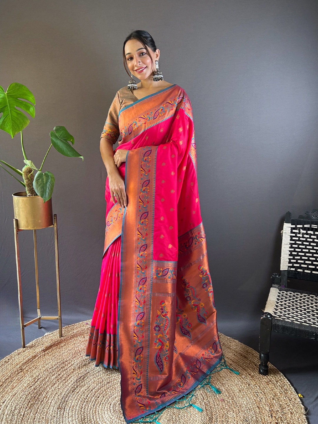 

Rangtulika Ethnics Woven Design Zari Paithani Saree And Contrast Blouse, Pink