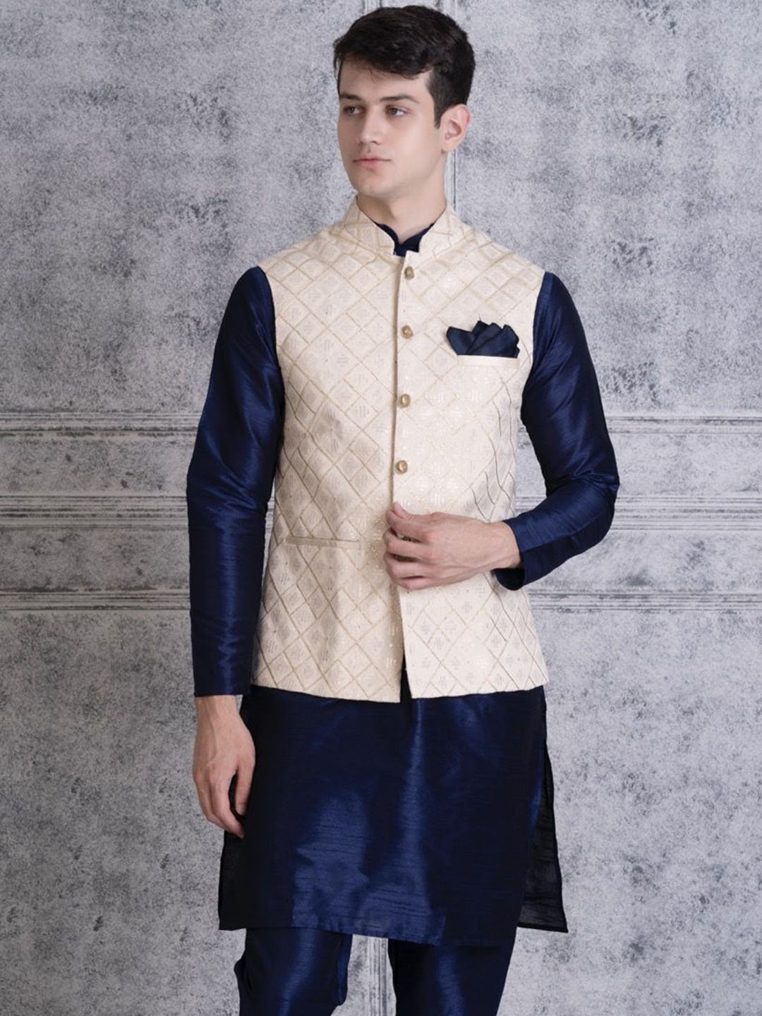 

Ethluxis Men Regular Dupion Silk Kurta with Churidar, Navy blue